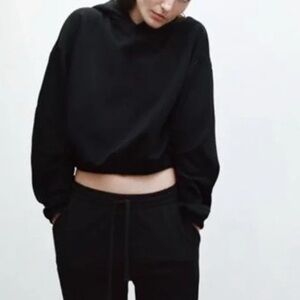 Zara Black Cropped Hoodie